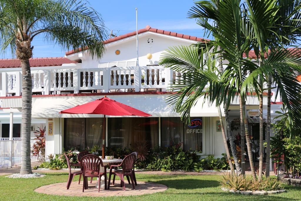 Breakaway Inn Guest House Lauderdale-by-the-Sea Exterior foto