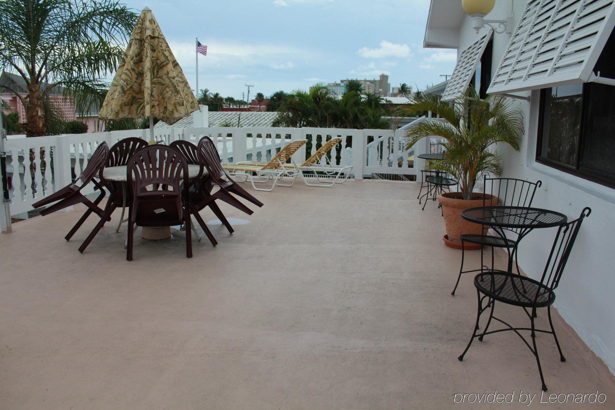 Breakaway Inn Guest House Lauderdale-by-the-Sea Exterior foto