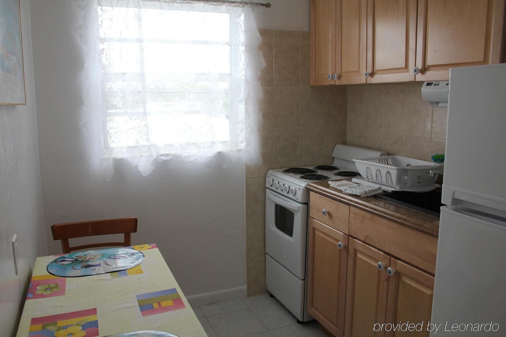 Breakaway Inn Guest House Lauderdale-by-the-Sea Exterior foto